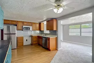 3441 Eisenhower Dr, Holiday, FL 34691 - Photo 18