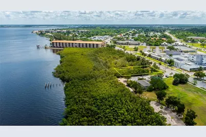 806 E Marion Avenue, Punta Gorda, FL 33950 - Photo 2