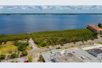 806 E Marion Avenue, Punta Gorda, FL 33950 - Photo 12