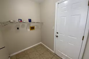 855 Jamaica Rd, Venice, FL 34293 - Photo 12