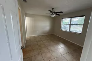 855 Jamaica Rd, Venice, FL 34293 - Photo 14