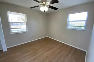 855 Jamaica Rd, Venice, FL 34293 - Photo 8