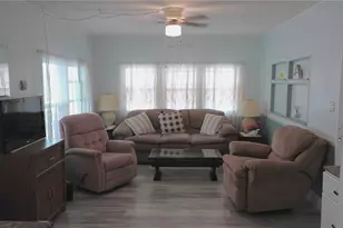 7234 Mt Fairfield Rd NE, Saint Petersburg, FL 33702 - Photo 18