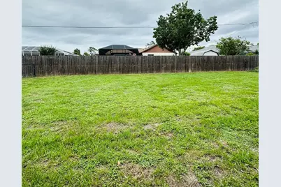21302 Hubbard Avenue, Port Charlotte, FL 33952 - Photo 20