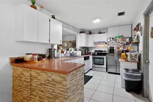 2832 SE Gantry Ct, Port Saint Lucie, FL 34952 - Photo 8