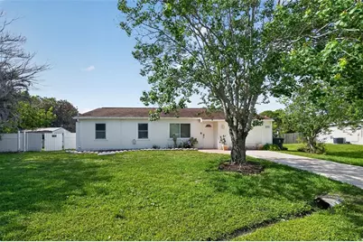 2832 SE Gantry Court, Port Saint Lucie, FL 34952 - Photo 1