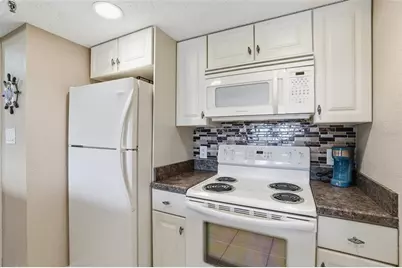 3170 Matecumbe Road #127, Punta Gorda, FL 33955 - Photo 4