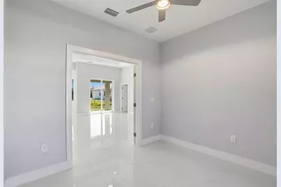 429 Palmyra Avenue, Lehigh Acres, FL 33974 - Photo 18