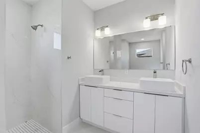 429 Palmyra Avenue, Lehigh Acres, FL 33974 - Photo 22