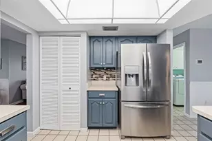 926 Sklar Dr W, Venice, FL 34293 - Photo 18
