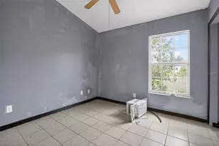2760 39th Ave NE, Naples, FL 34120 - Photo 10