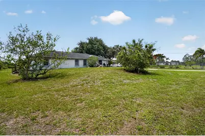 2760 39th Avenue NE, Naples, FL 34120 - Photo 30