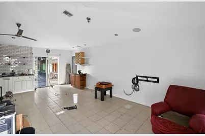 2760 39th Avenue NE, Naples, FL 34120 - Photo 2