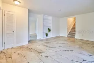 11713 Raintree Dr, Tampa, FL 33617 - Photo 8