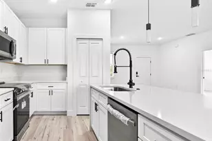 6223 Emmonsdale St, Port Charlotte, FL 33981 - Photo 10