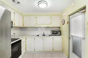 822 Bogie, Venice, FL 34285 - Photo 10