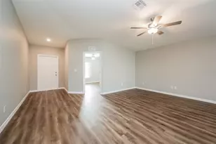 4458 Windsong Ave, North Port, FL 34287 - Photo 4