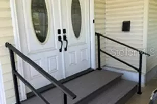 1 Poinsettia Dr, Fort Myers, FL 33905 - Photo 2