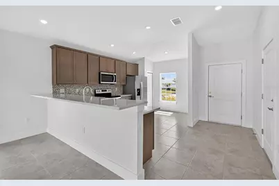 475 Winwood Court, Port Charlotte, FL 33954 - Photo 10