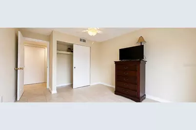2702 Hidden Lake Drive S #A, Sarasota, FL 34237 - Photo 12