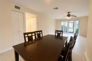2702 Hidden Lake Dr S, Sarasota, FL 34237 - Photo 10
