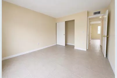 2702 Hidden Lake Drive S #A, Sarasota, FL 34237 - Photo 10