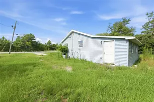 5205 E 11th St, Panama City, FL 32404 - Photo 8