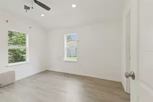 5205 E 11th St, Panama City, FL 32404 - Photo 30