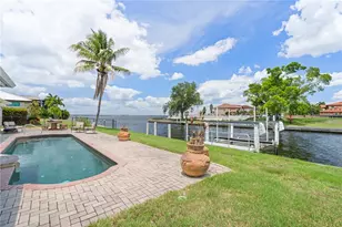 2211 Palm Tree Dr, Punta Gorda, FL 33950 - Photo 4
