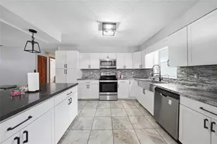 2798 SE Lovejoy St, Arcadia, FL 34266 - Photo 12