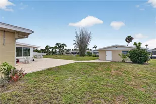 1447 Lemon Bay Dr, Englewood, FL 34223 - Photo 50