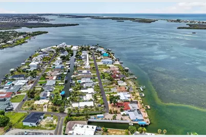 1447 Lemon Bay Drive, Englewood, FL 34223 - Photo 32