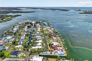 1447 Lemon Bay Dr, Englewood, FL 34223 - Photo 32