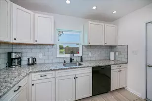 21539 Gladis Ave, Port Charlotte, FL 33952 - Photo 4