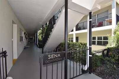 220 6th Avenue N #11, Saint Petersburg, FL 33701 - Photo 2