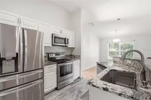 4171 Magenta Ave, North Port, FL 34288 - Photo 4