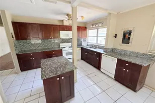 4103 Brazilnut Ave, Sarasota, FL 34234 - Photo 4