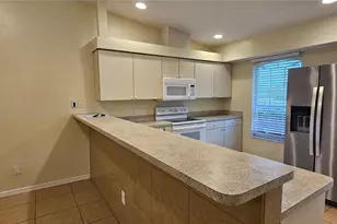 1628 SW Santa Barbara Pl, Cape Coral, FL 33991 - Photo 4