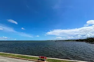 190 E Olmstead Dr, Titusville, FL 32780 - Photo 4