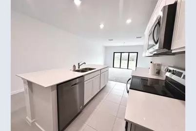 6391 Waterstone Place, Sarasota, FL 34240 - Photo 2