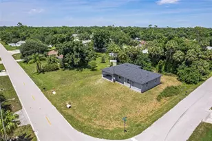 1390 Salyers St, Port Charlotte, FL 33952 - Photo 2