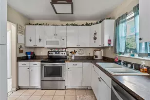 1018 Red Bay Terrace NW, Port Charlotte, FL 33948 - Photo 18