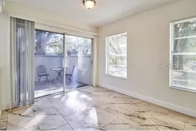 11713 Raintree Drive, Tampa, FL 33617 - Photo 10
