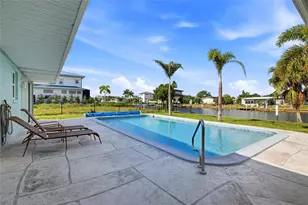 174 Severin Rd SE, Port Charlotte, FL 33952 - Photo 36