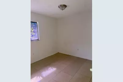 5613 7th Street Court E, Bradenton, FL 34203 - Photo 8
