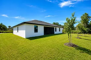 93 Presque Isle Dr, Port Charlotte, FL 33954 - Photo 4