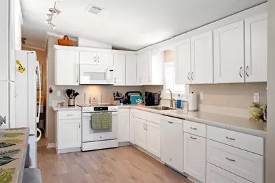 4300 Riverside Drive #206, Punta Gorda, FL 33982 - Photo 4