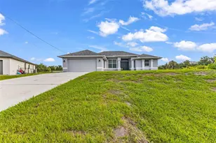 4443 Cinderella Cir, North Port, FL 34286 - Photo 2