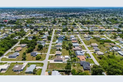 209 Cypress Avenue NW, Port Charlotte, FL 33952 - Photo 6