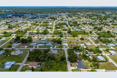 209 Forrest Avenue NW, Port Charlotte, FL 33952 - Photo 6